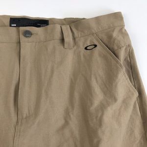 Oakley Golf Casual Nylon Spandex Pants 38 x 33